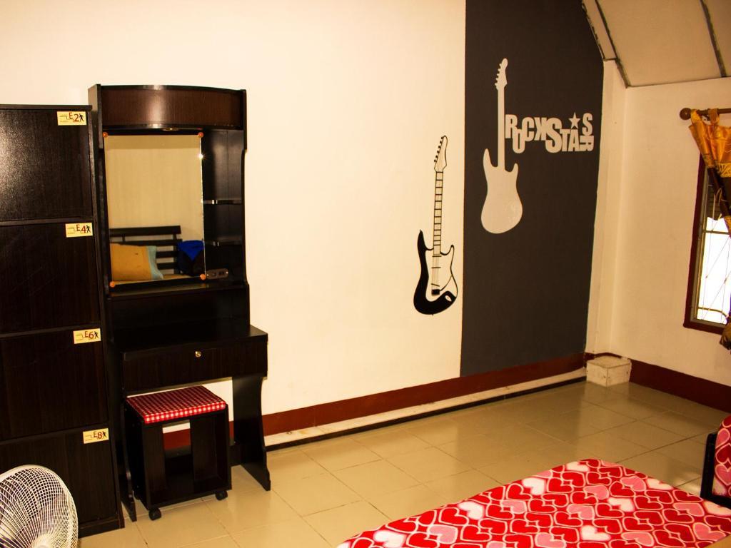 Walkinn Guesthouse 1 Chiang Mai Værelse billede